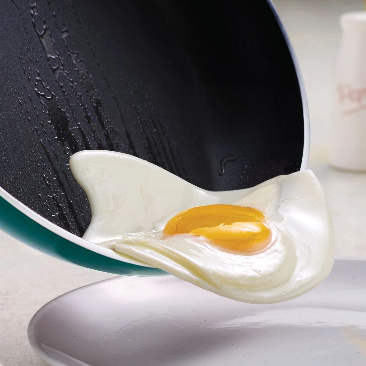 Tramontina 16 Pc Nonstick Cookware Set - Teal 3 Tramontina 16 Pc Nonstick Cookware Set - Teal - Image 3