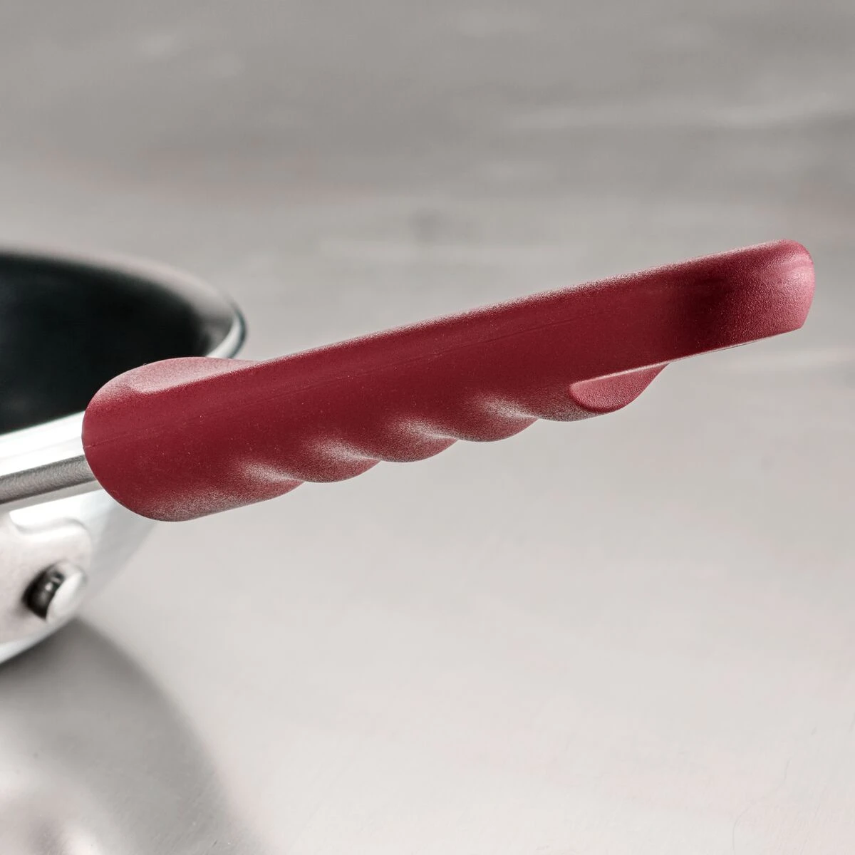 Tramontina PRO Series 10 In & 12 In Nonstick Fry Pans 7 Tramontina PRO Series 10 In & 12 In Nonstick Fry Pans - Image 7